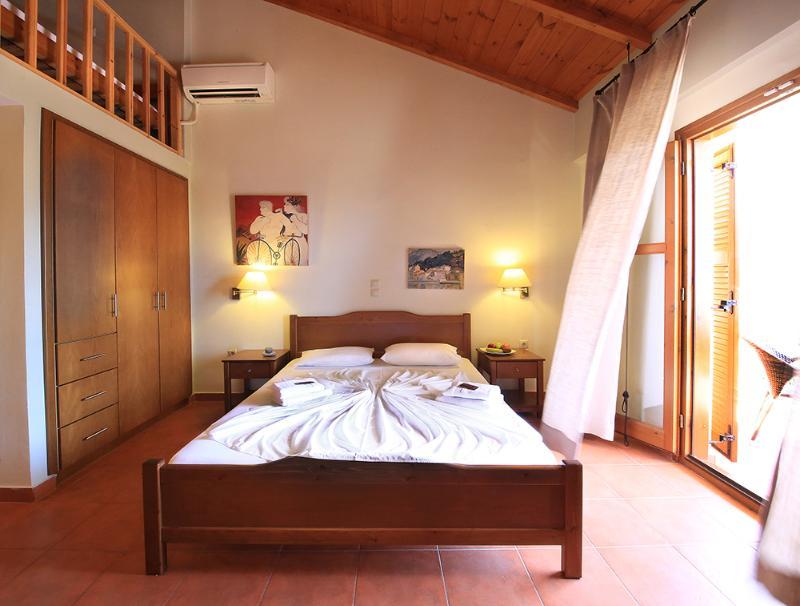 Xenios Apartments Agios Nikolaos  Bagian luar foto