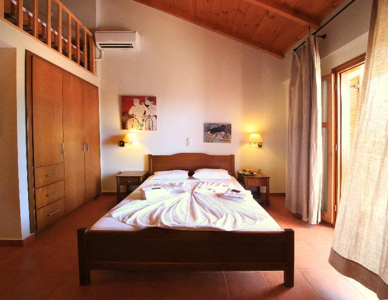 Xenios Apartments Agios Nikolaos  Bagian luar foto
